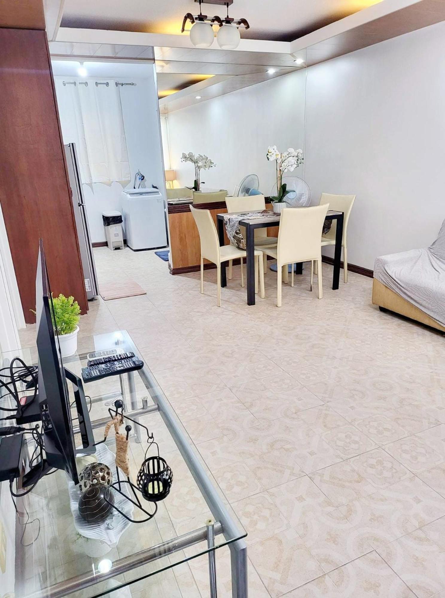 Cozy 2Br With Free Pool Beside Sm City Mall Davao Exterior photo